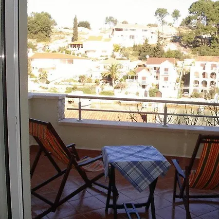 Dakrijus Apartment *
