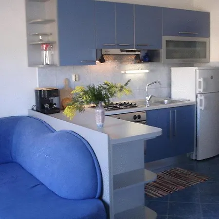Apartment Dakrijus *