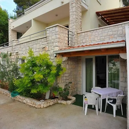 Apartment Dakrijus